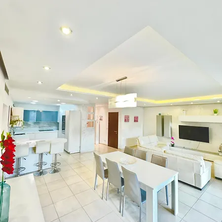 Pendergardens Huge *